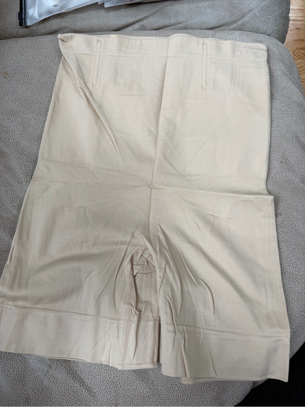 High-Waist Seamless Shaping Shorts in Cream